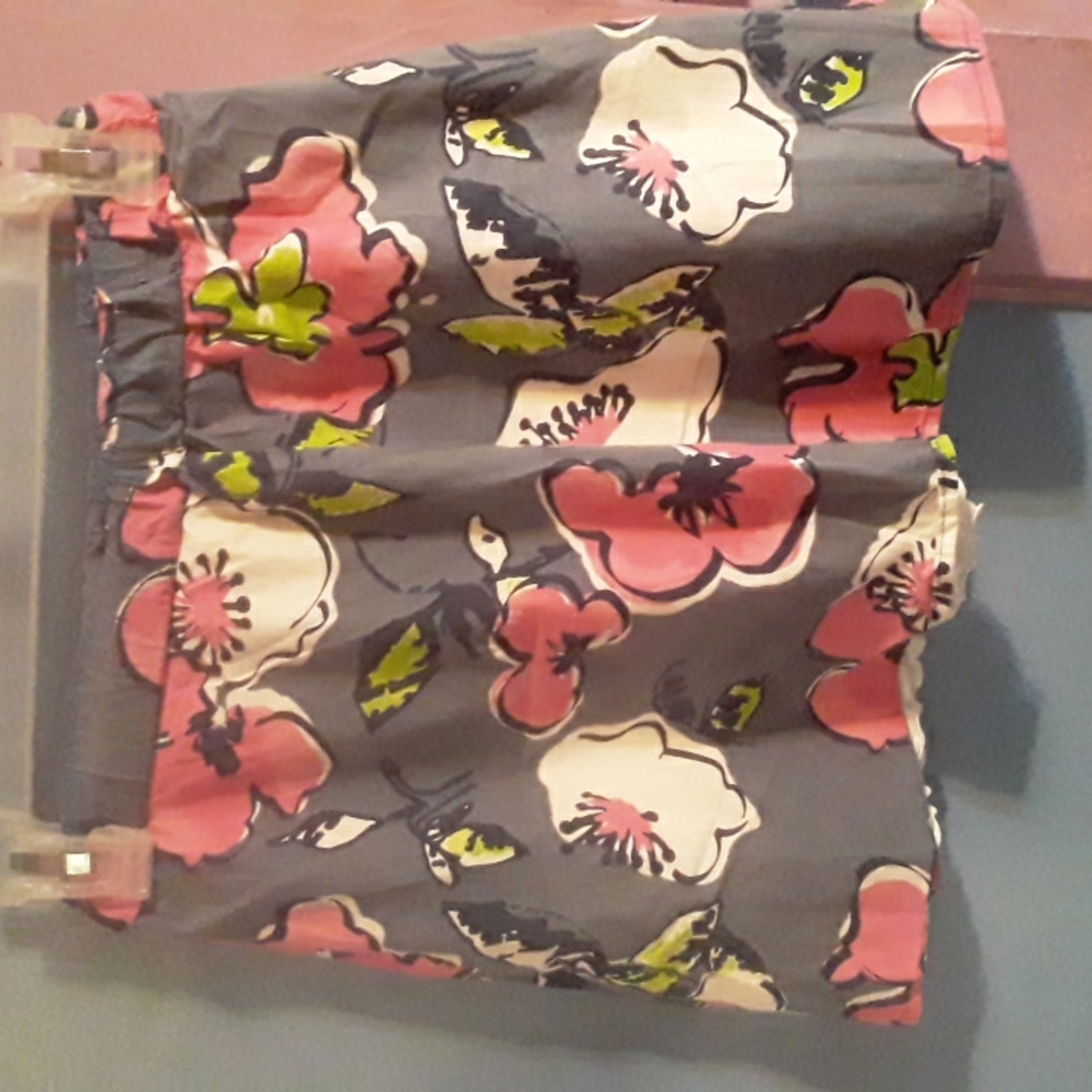 Cato Girl's Skirt. Size 8. Floral pattern.